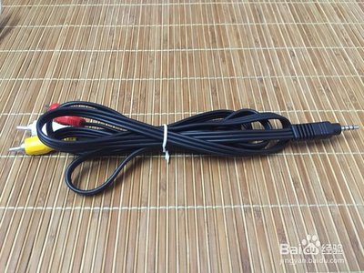使用九州高清智能機(jī)頂盒IPTV-8098的體驗(yàn) 音視頻線帶來的視聽升級(jí)